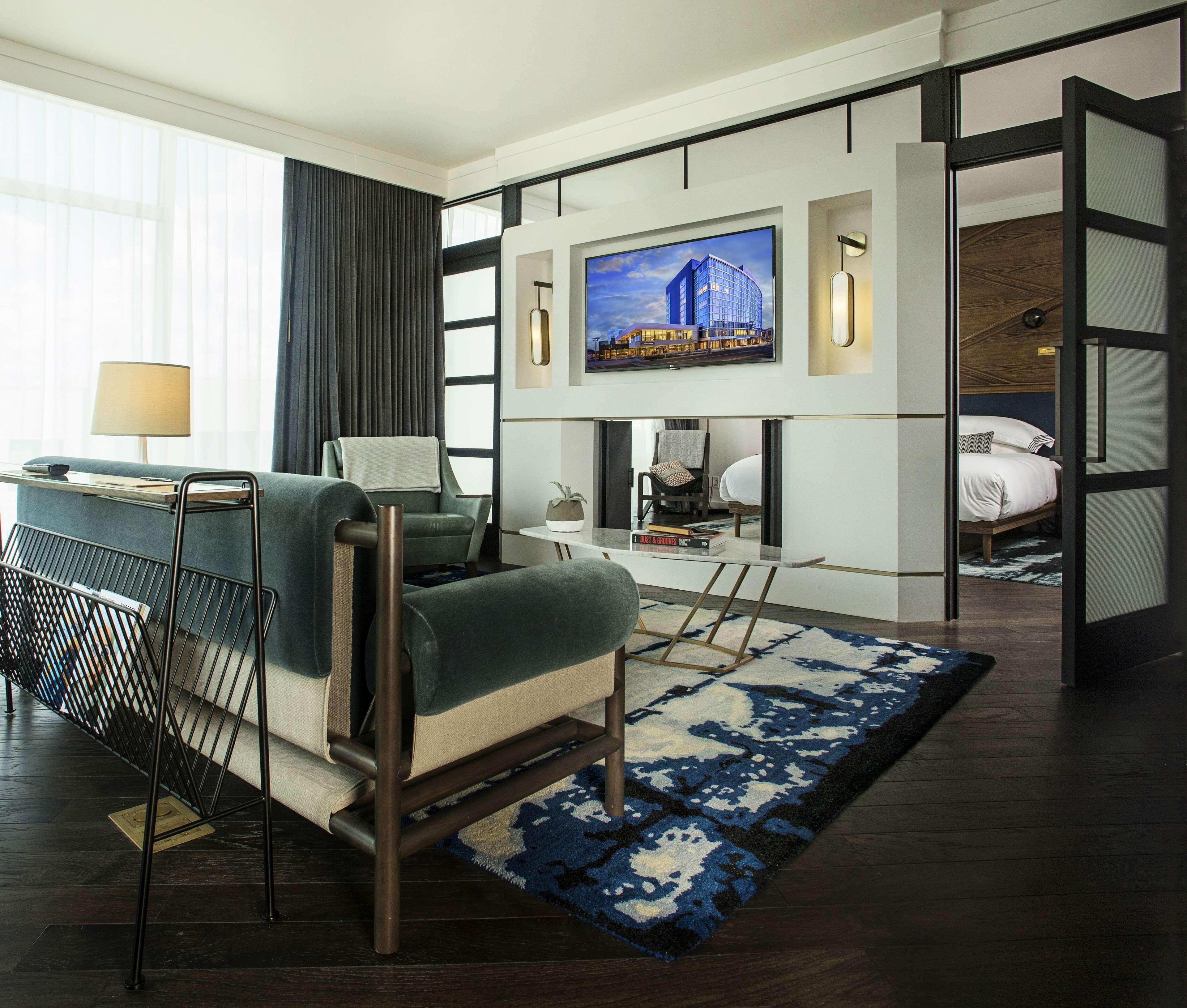 Thompson Nashville, By Hyatt Exterior photo